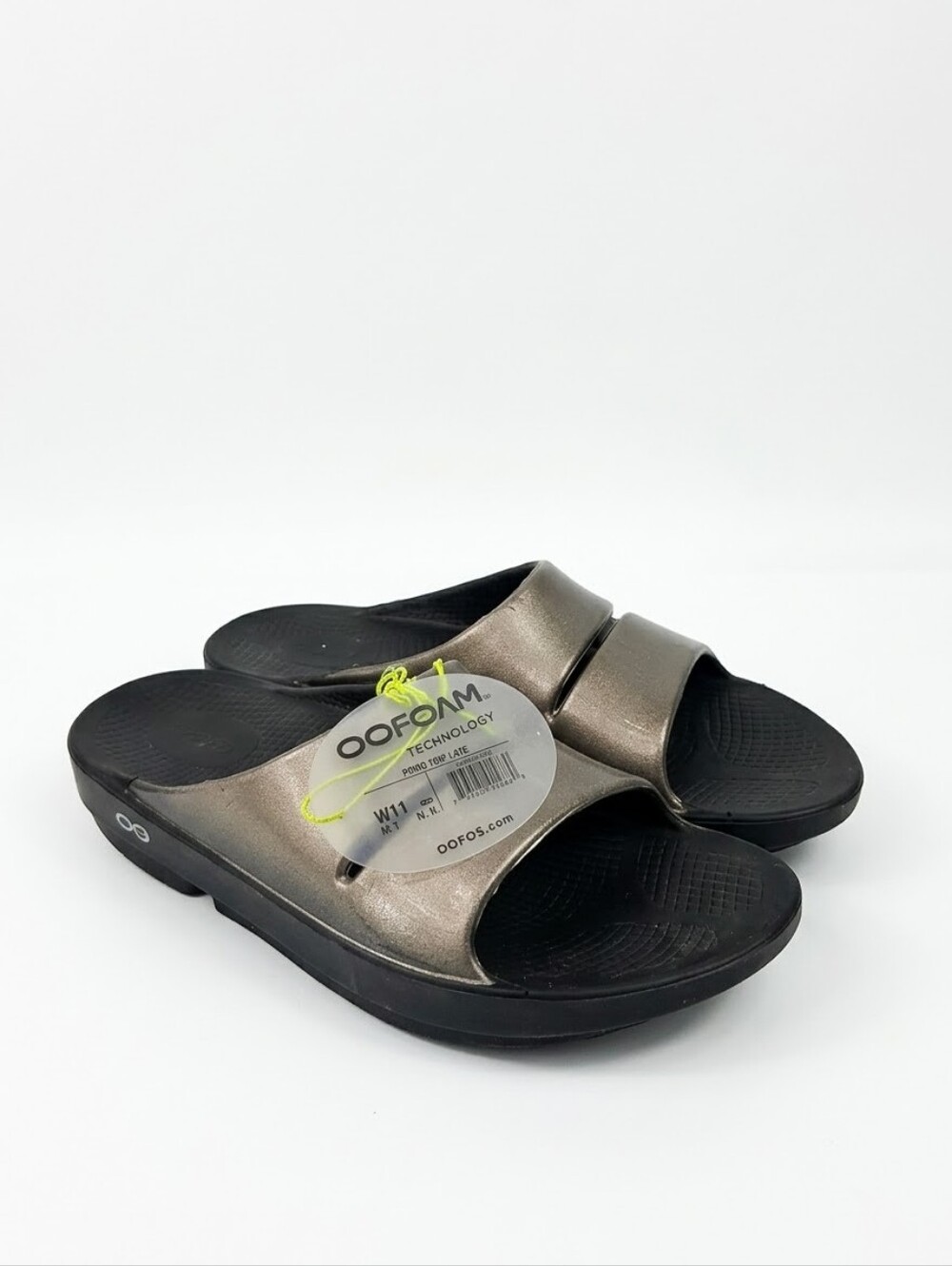 OOFOS OOahh Luxe Recovery Slides Unisex Sandals Size Men's 9 - Women's 11